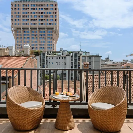 The Square Duomo - Preferred & 4* Milan