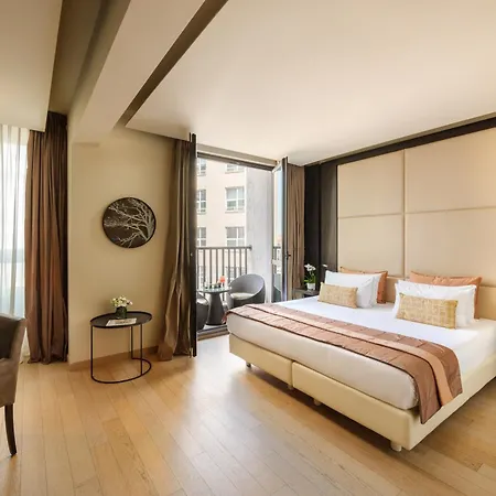 The Square Duomo Hotel