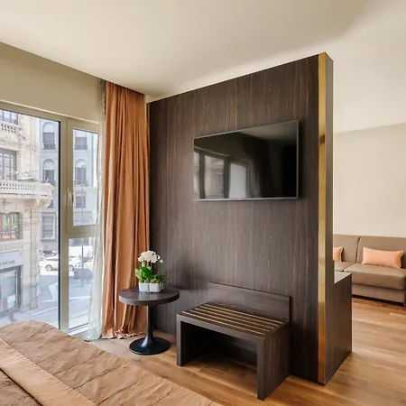 The Square Duomo Hotel Milano