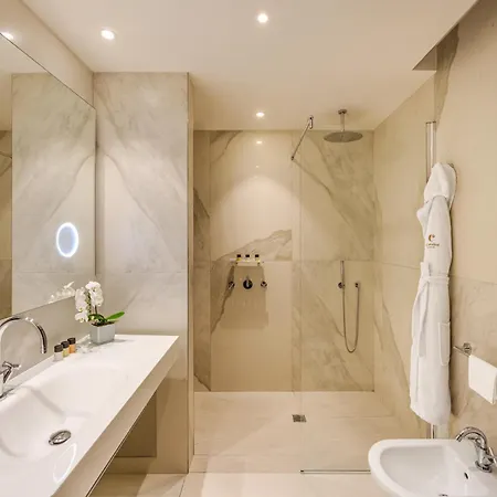 The Square Duomo - Preferred & Hotell 4*