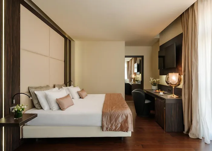 The Square Duomo - Preferred &