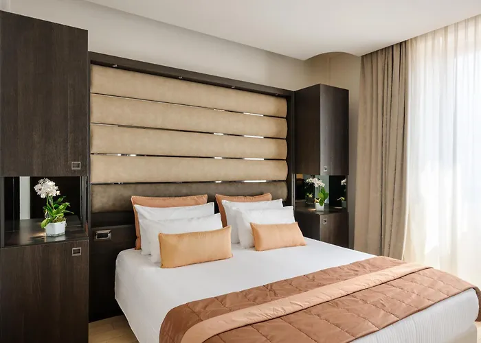 The Square Duomo - Preferred & Hotel