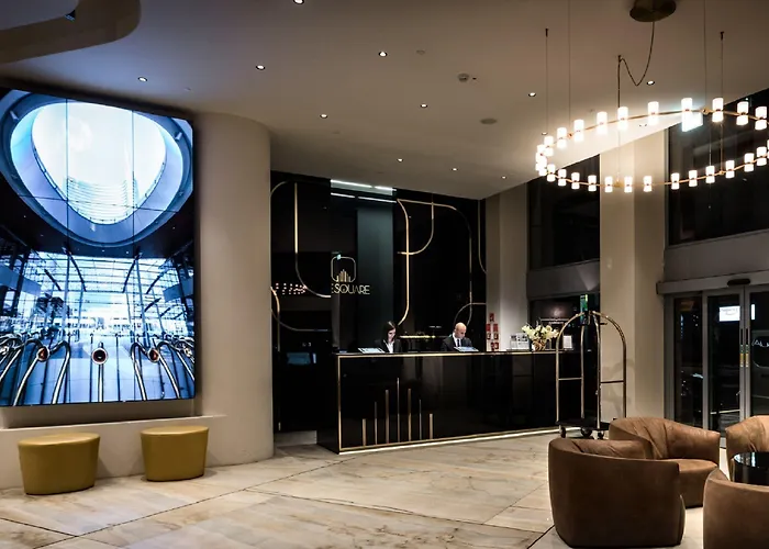 The Square Duomo - Preferred & 4* Milão