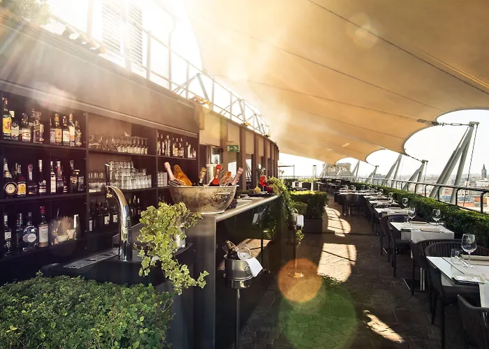 The Square Duomo - Preferred & 4* Milão