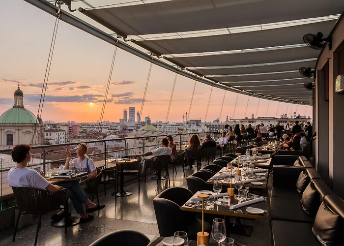 The Square Duomo - Preferred & 4* Milão