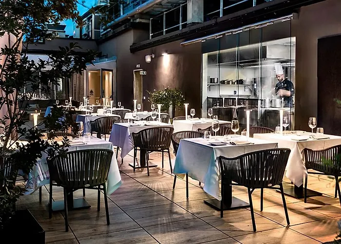 The Square Duomo - Preferred & 4* Milão