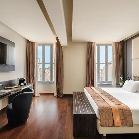 The Square Duomo - Preferred & 4* Μιλάνο