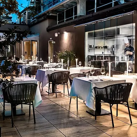 The Square Duomo - Preferred & 4* Μιλάνο